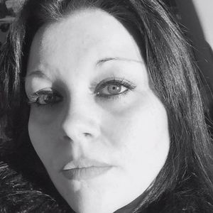 Meet your Posher, Carla